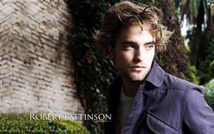 Robert Pattinson